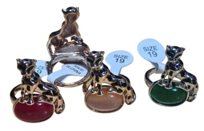 anillos con piedra jaguar x 3 rojoverde y champan