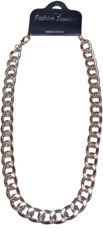 collares con cadenas gruesas