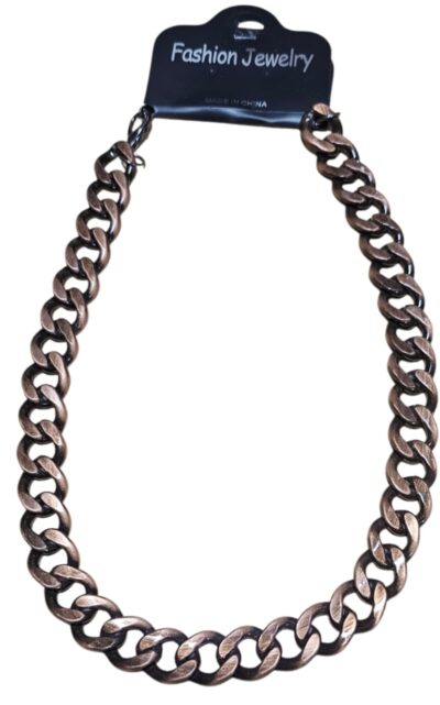 collares con cadenas gruesas
