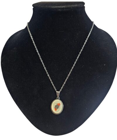collares con dijes de acero quiruirco