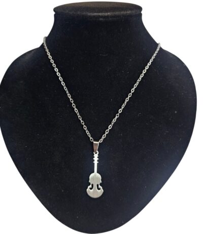 collares con dijes de acero quiruirco