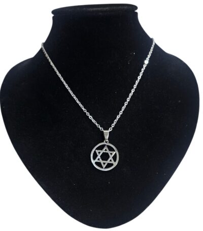 collares con dijes de acero quiruirco