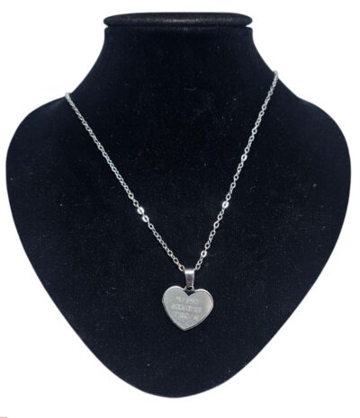 collares con dijes de acero quiruircoçuevo producto
