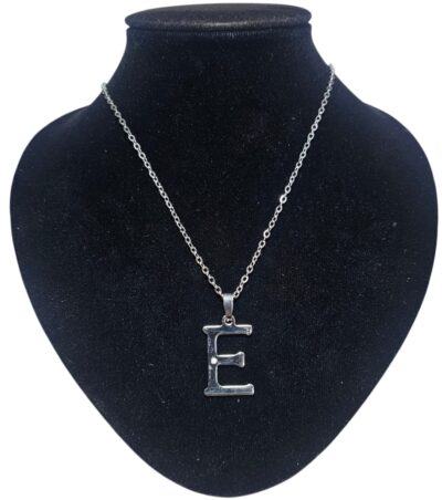 collares con dijes de acero quiruirco