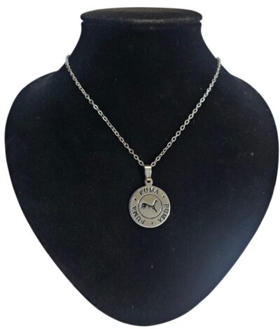 collar con dijes acero