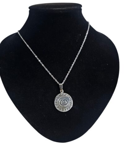 collares con dijes de acero quiruirco
