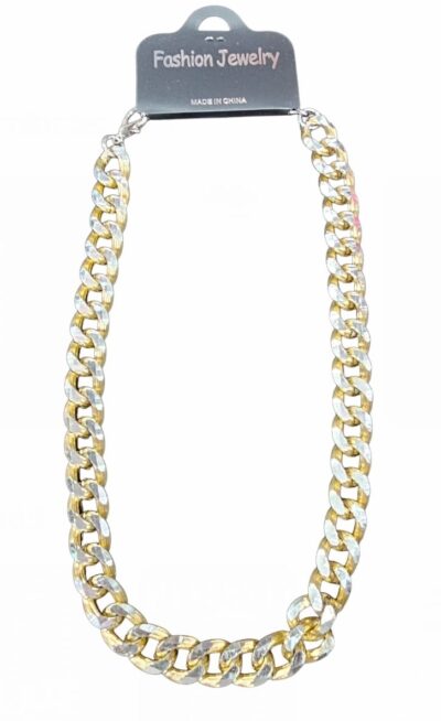 collares con cadenas gruesas